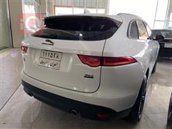 جاگوار F-Pace